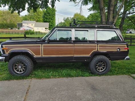 1990 Jeep Grand Wagoneer for sale