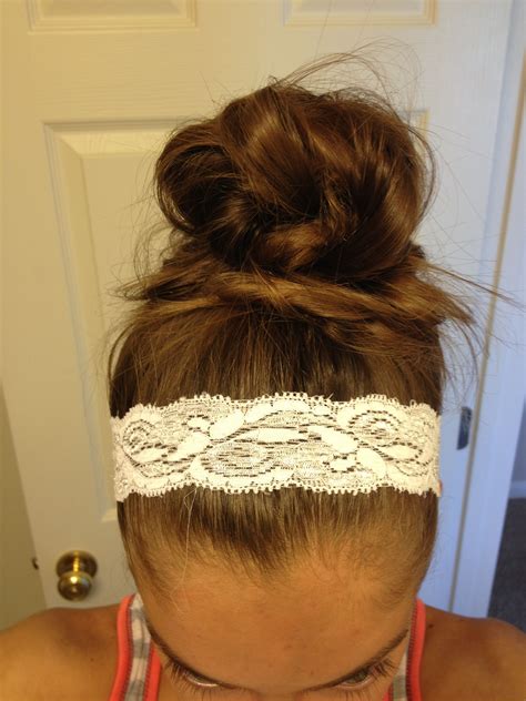 Its Me Messy Bun Lace Headband Cute Summer Hairstyle For Super Hot Days Summer Hairstyles