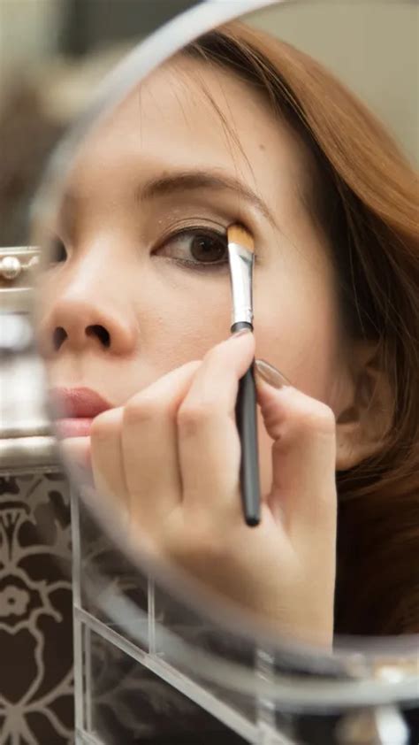 Anti Dempul Ini 5 Kunci Bikin Makeup Kelihatan Smooth Dan Flawless