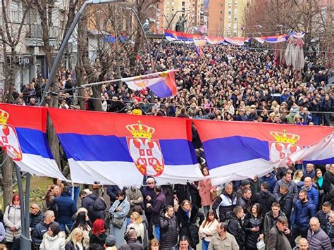 Veliki Protest Srba U K Mitrovici Ovo Je Okupacija BN