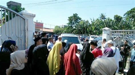 Fakta Meninggalnya Dian Al Mahri Pendiri Masjid Kubah Emas Depok