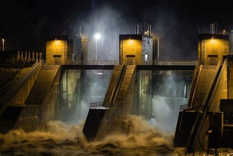 Dam Break And Flooding Efdc Explorer Modeling System