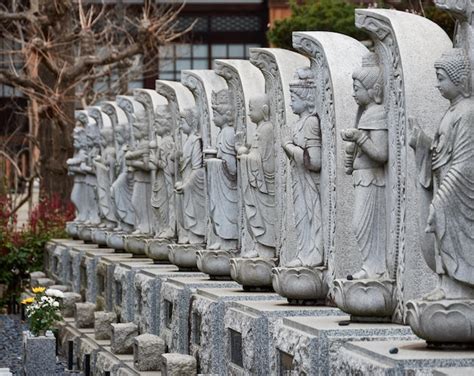 Premium Photo Statues Of Buddha