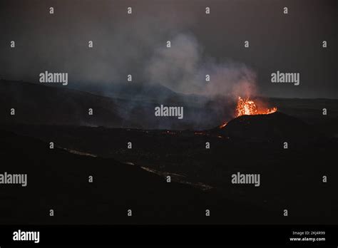 Wanderung Zum Vulkan Fagradalsfjall In Reykjavik Island Stockfotografie