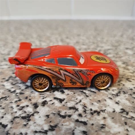 Takara Tomy Disney Cars Tomica C 34 Lightning McQueen Toon Tokyo