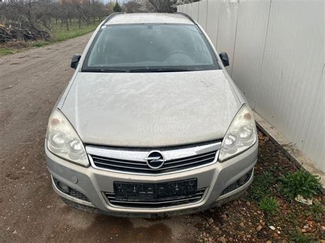 Prednji Branik Za Opel Astra H Od 2004 Do 2012 God Auto Delovi