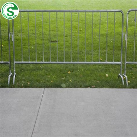 Guangdong Heavy Duty Galvanized Traffic Isolation Protective Crowd