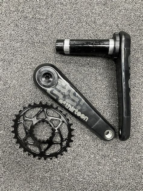 E Trs Race Crankset With Absolute Black T Oval For Sale