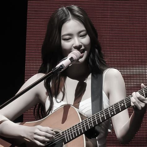 Study In New Zealand Jennie Blackpink Yg Entertainment Korean Singer