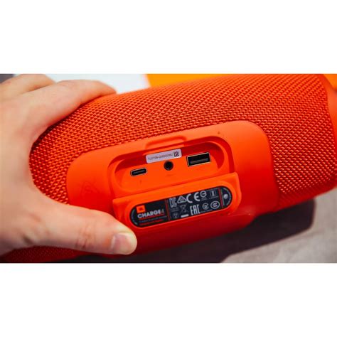 JBL Charge 4 (красный) купить + отзывы и характеристики