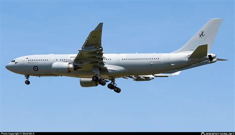 A39-004 Royal Australian Air Force Airbus KC-30A (A330-203MRTT) Photo ...