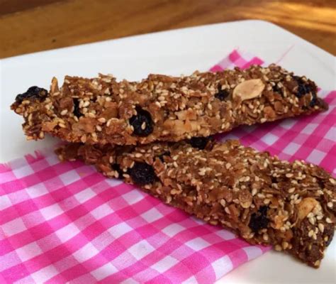 Cereal Bars Recipe - FoodsDiary