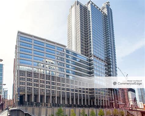 Boeing Building - 100 North Riverside Plaza, Chicago, IL | Office Space