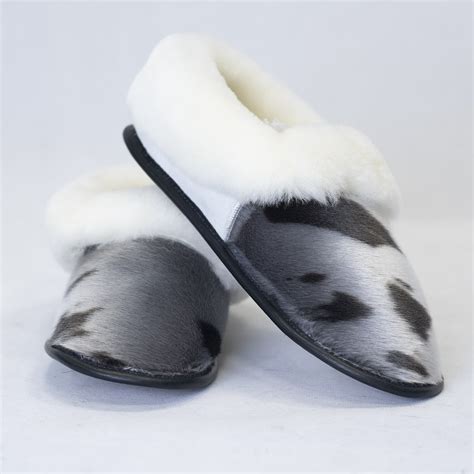 MEN'S SEAL FUR SLIPPERS — Always in Vogue