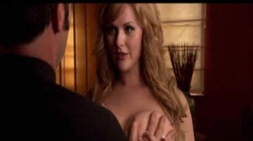 Una Splendida Bionda Seduce Il Prete Porn