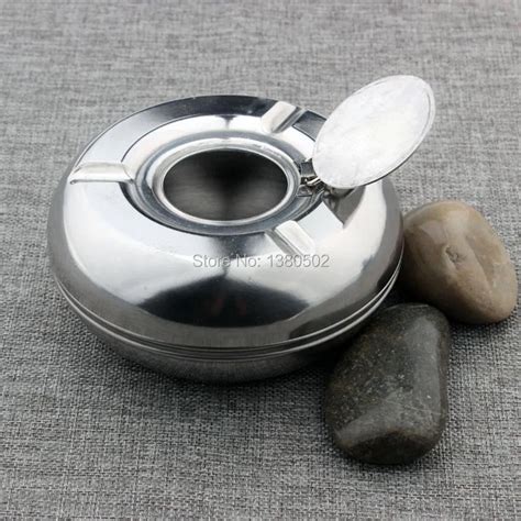 Hot Fashion Smokeless Stainless Steel Metal Ashtray With Lids Windproof