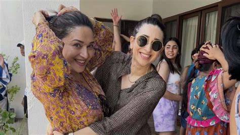 Karishma Kapoor Madhuri Dixit Recreate The Iconic Dance From Dil To