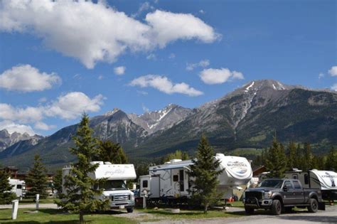 Camping In Alberta: 20 Of The Best Sites To Book Now!