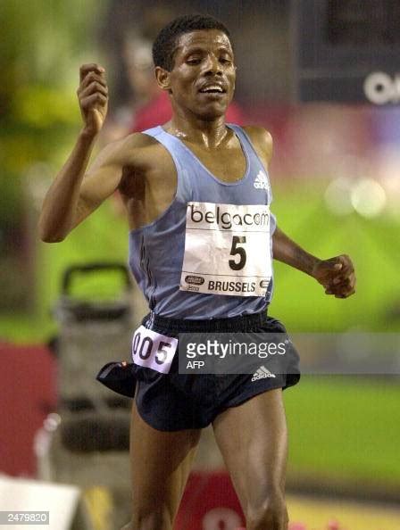 Ethiopian Haile Gebrselassie Wins The Men S 10 000 In The Memorial News Photo Getty Images