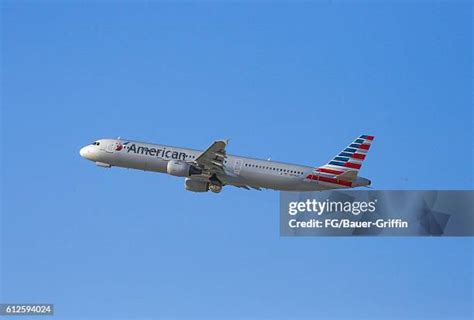 Airbus A321 Jet Photos and Premium High Res Pictures - Getty Images