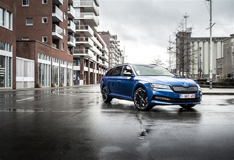 Foto S Skoda Superb Combi IV 2020 AutoGids