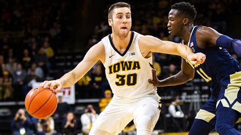 Iowa Hawkeyes guard Connor McCaffery