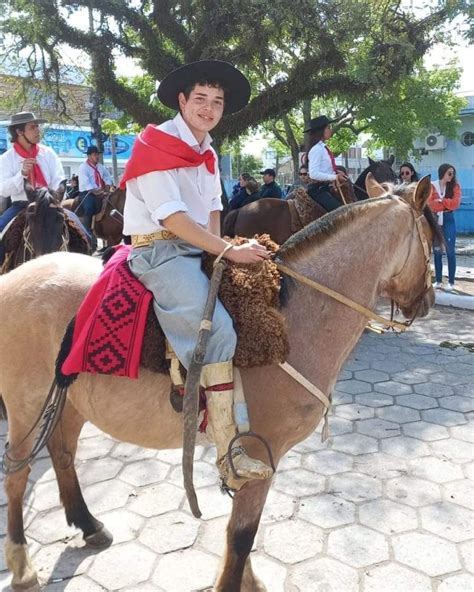 Comunidade Se Mobiliza Para Ajudar O Jovem Gabriel Editoria Cidade