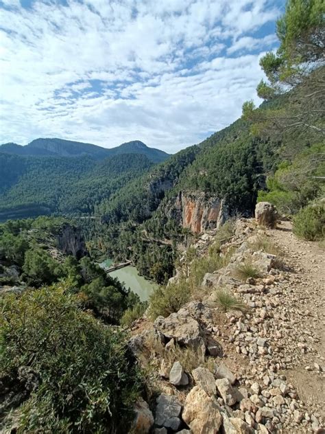 Montanejos Con Senderismo Y Cueva Negra Happy Tours Valencia