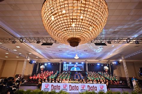 Francisco Beltrão: Cerca de 7 mil pessoas participam da formatura da ...