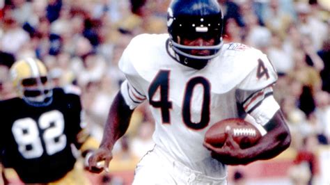 Chicago Sports Memories: Gale Sayers, 1943 - 2020