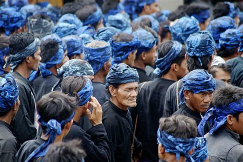 Menelusuri Pakaian Adat Baduy Yang Dikenakan Presiden Jokowi Indochannel