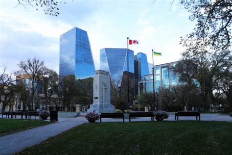 Regina Saskatchewan Skyline Stock Photos, Pictures & Royalty-Free Images - iStock