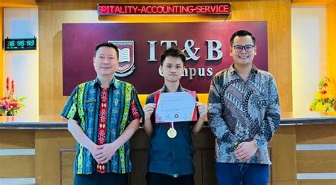 Pesan Mahasiswa Institut Bisnis It B Berikan Yang Terbaik