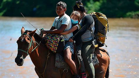 Por Desconfianza En Las Vacunas Rusas Y Cubanas Miles De Nicaragüenses