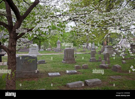 Old Gray Cemetery Hi Res Stock Photography And Images Alamy