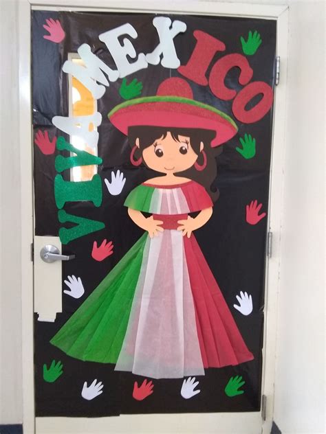 Puerta decorada fiesta mexicana Decoración aula de preescolar