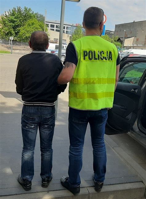 Łódź Policjanci zatrzymali po pościgu dwoje groźnych oszustów