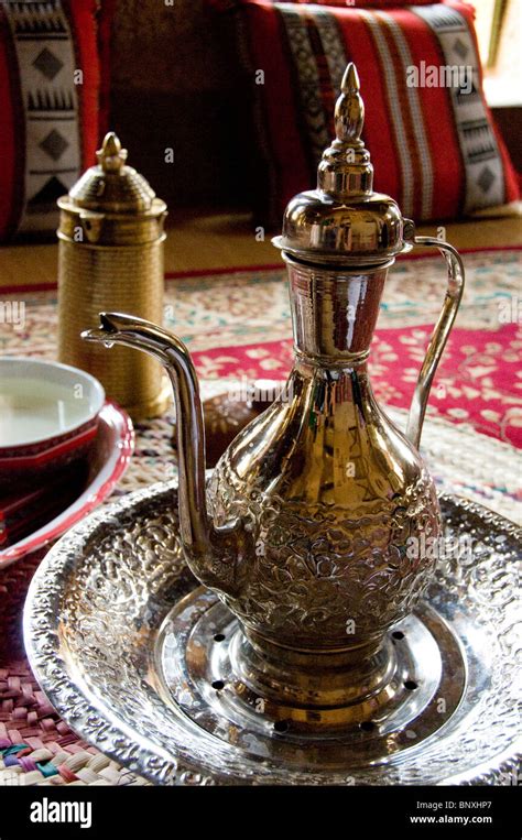 Traditional arab utensils hi-res stock photography and images - Alamy