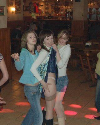 Wild College Coeds Flashing Crazy On Spring Break Porn Pictures XXX Photos Sex Images