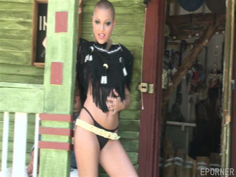 Bald Babe Solo