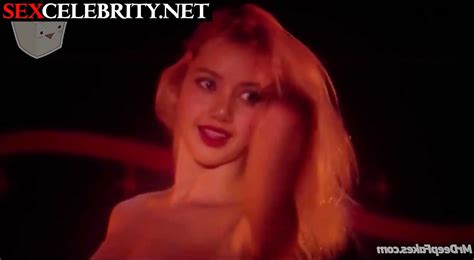 리사 블랙핑크 Voluptuous blonde Lisa does dirty dancing fakeapp