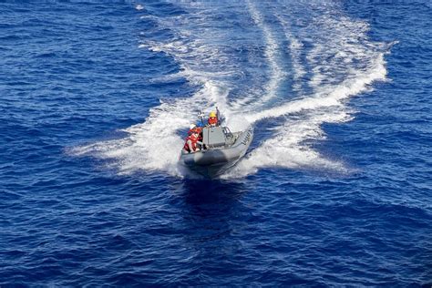 N Vj Pacific Ocean Aug Sailors A Flickr