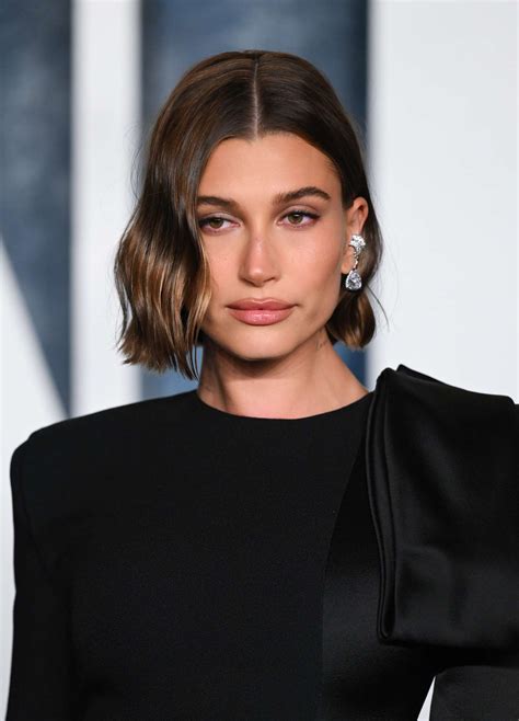 Choosing the right style for these chin length haircuts 1