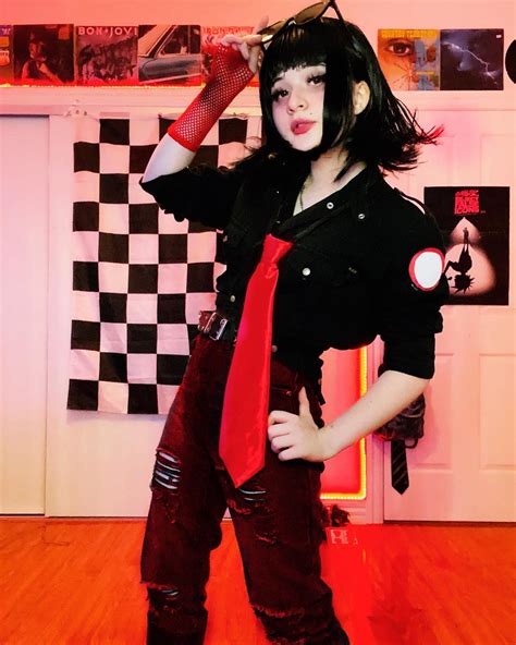 There's another Gorillaz Cosplay, Paula cracker! : r/gorillaz