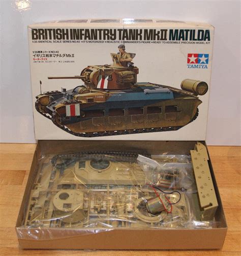 Motorized Vintage Wwii British Infantry Tank Mkii Matilda 135 Model