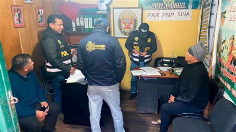 Puno Policías Se Habrían Apropiado De 80 Paquetes De Droga En Una