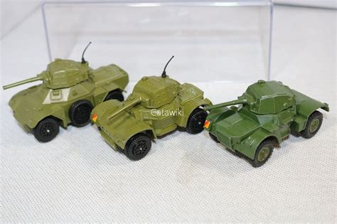 Dinky Toys 1 43 3 Modell militärt fordon Set van 3 Armoured