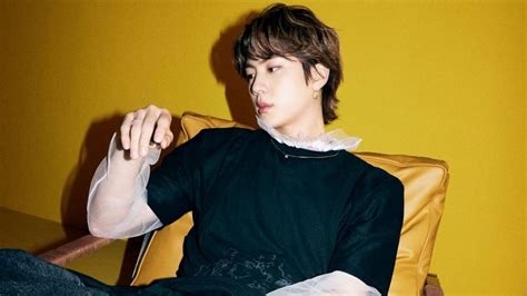 5 Fotos De Jin De Bts Con La Frente Descubierta Donde Se Ve Hermoso