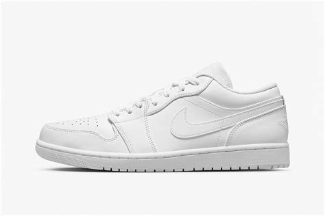 Shop 8 of the Best White Nike Sneakers of 2022 Here