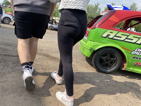 Perfect Ass In Leggins At The Races OC Spandex Leggings Yoga Pants Forum